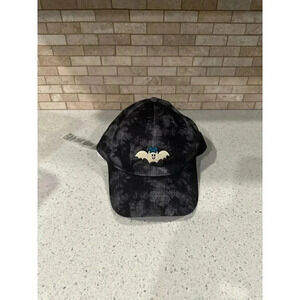 Spooky Disney Baseball Cap - Halloween‎ Mickey Bat - Glow in the Dark NWT   Dt